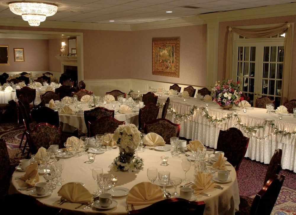 John Carver Inn & Spa 44/57