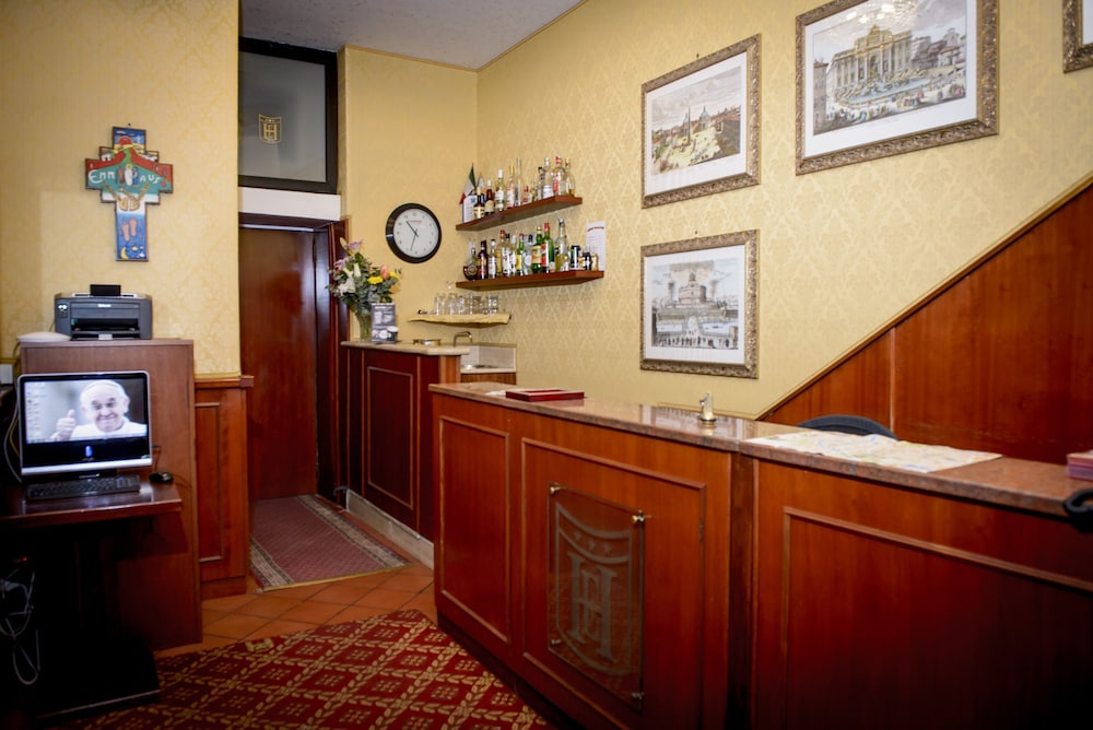 Hotel Emmaus 4/35