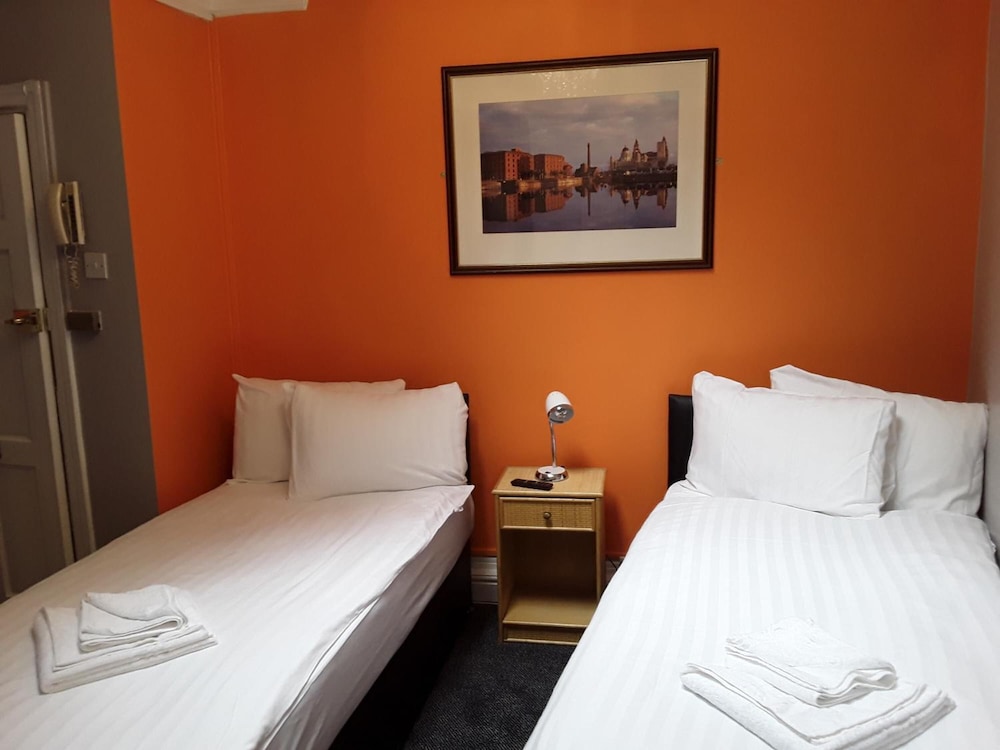 The Liverpool Inn Hotel 17/45