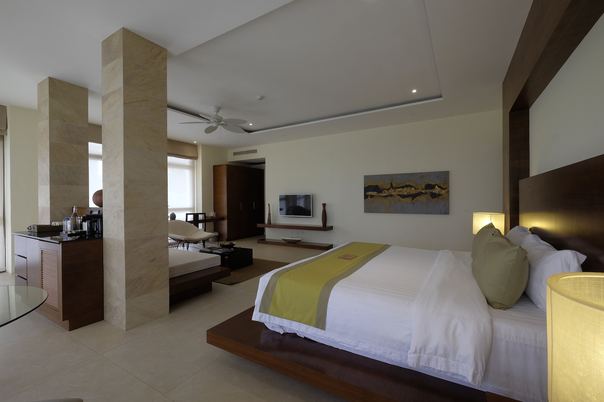 SUITE, OCEAN VIEW