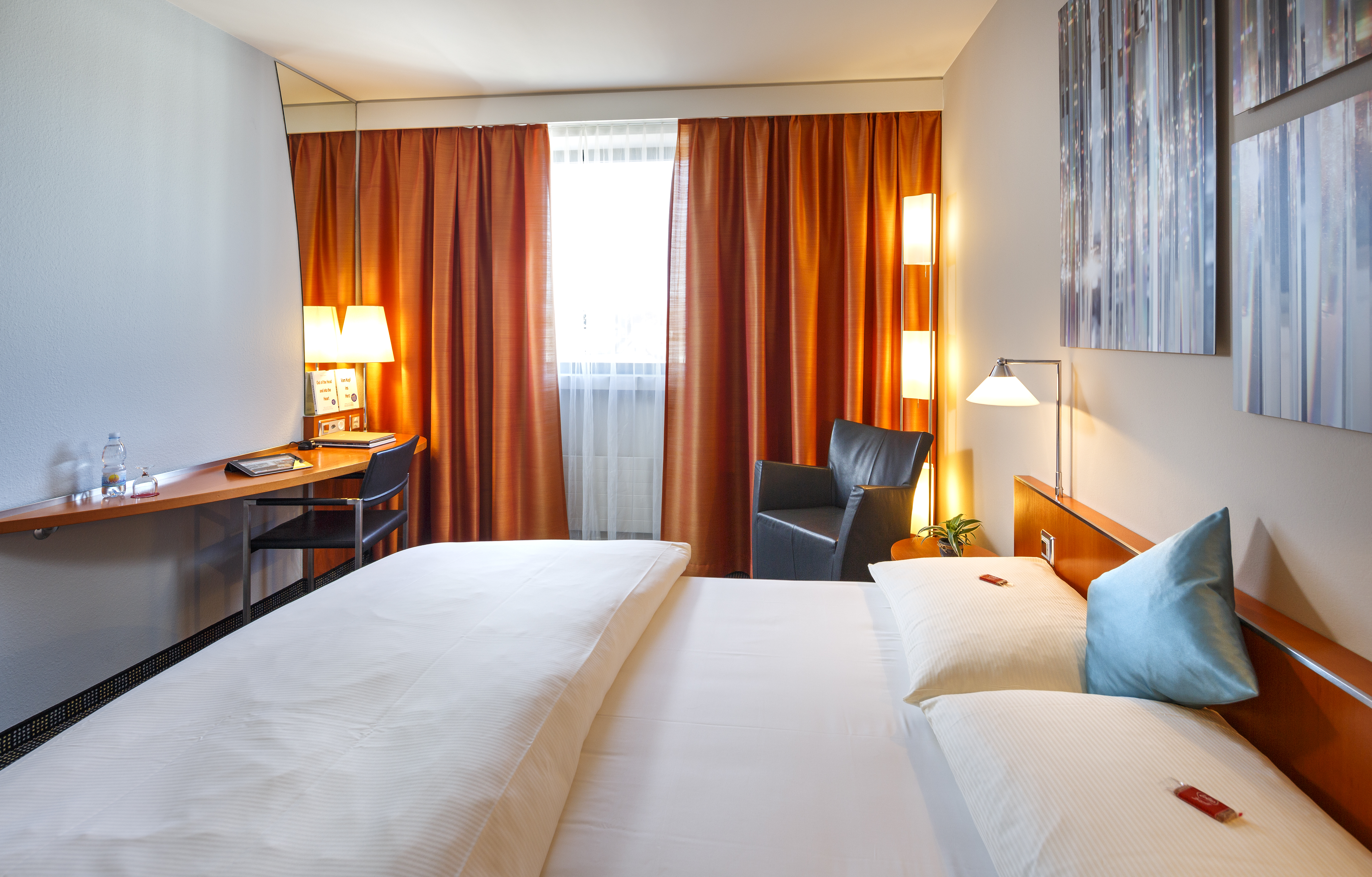 Room, Single