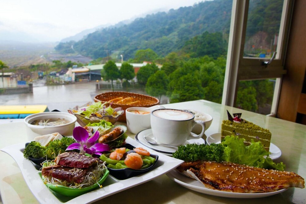 Yingshih Resort 33/56