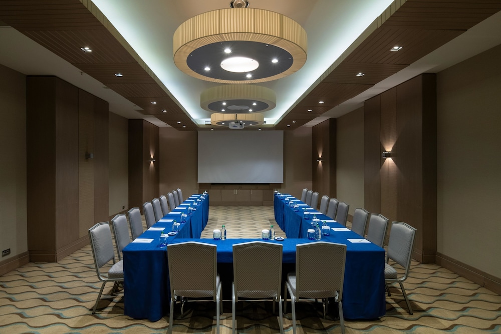 Windsor Hotel & Convention Centre Istanbul 40/48