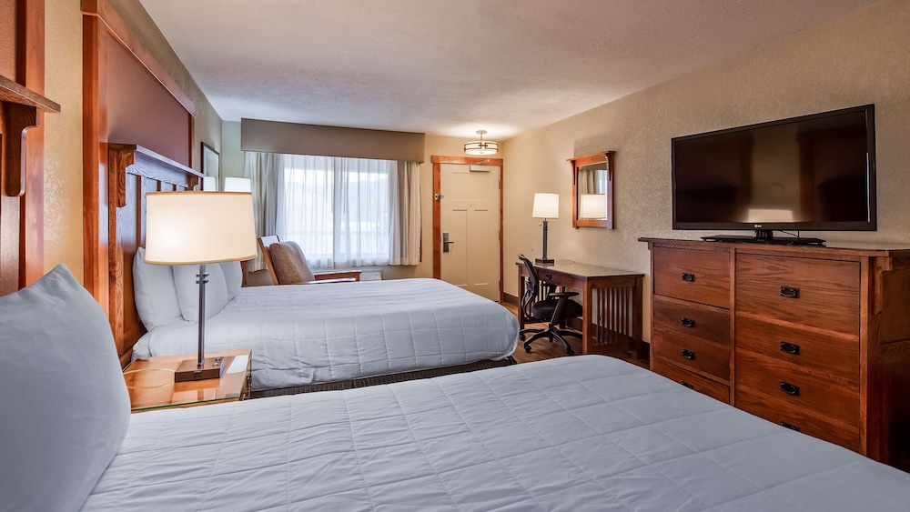 غرفة قياسية بسريرين كوين يُسمح فيها بالحيوانات الأليفة، Best Western Plus High Country Inn 2/10