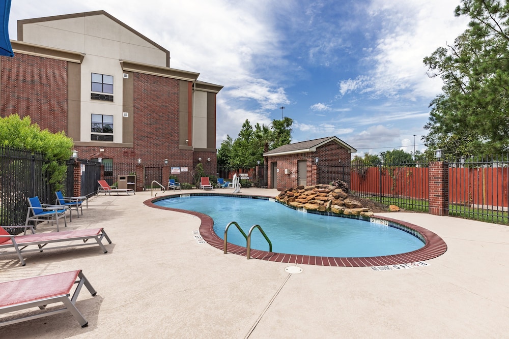 Holiday Inn Express Hotel Suites Vidor South 67/71