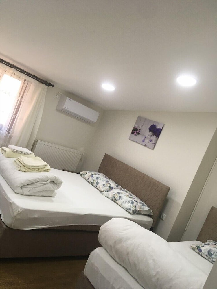 Kule Hotel 12/49