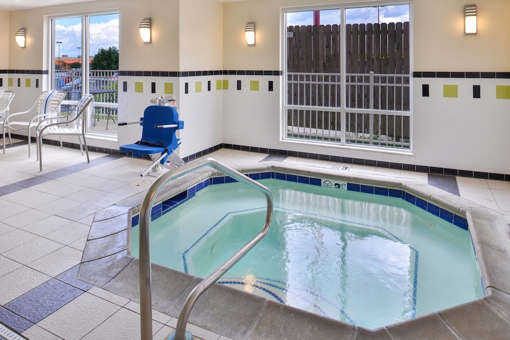 Fairfield Inn Suites Fort Wayne 22/30