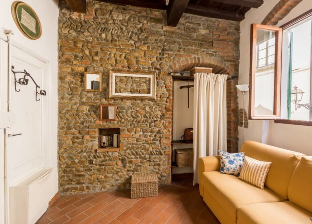 Mini Studio in the Heart of Florence 17/24