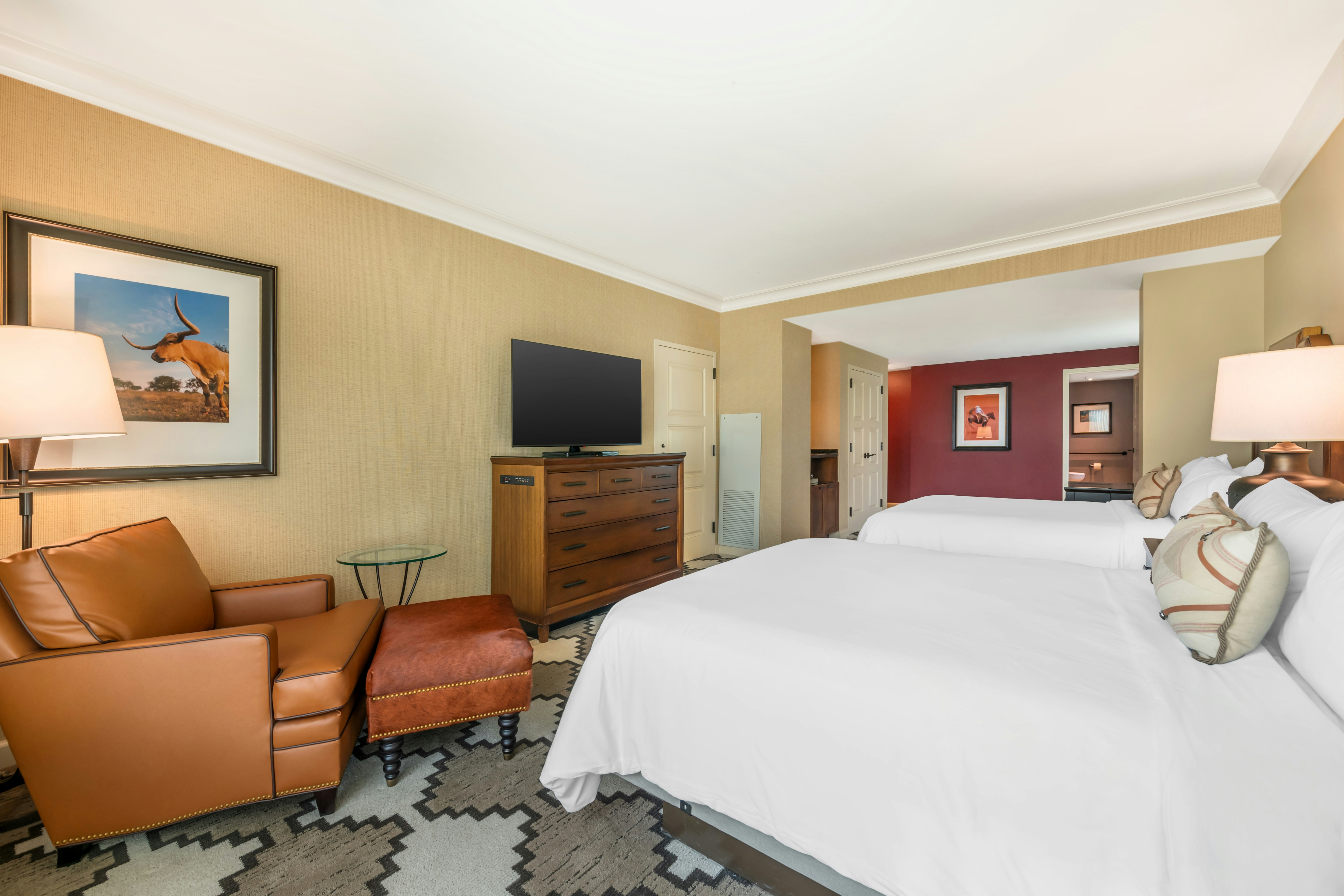PREMIER, 2 QUEEN BEDS