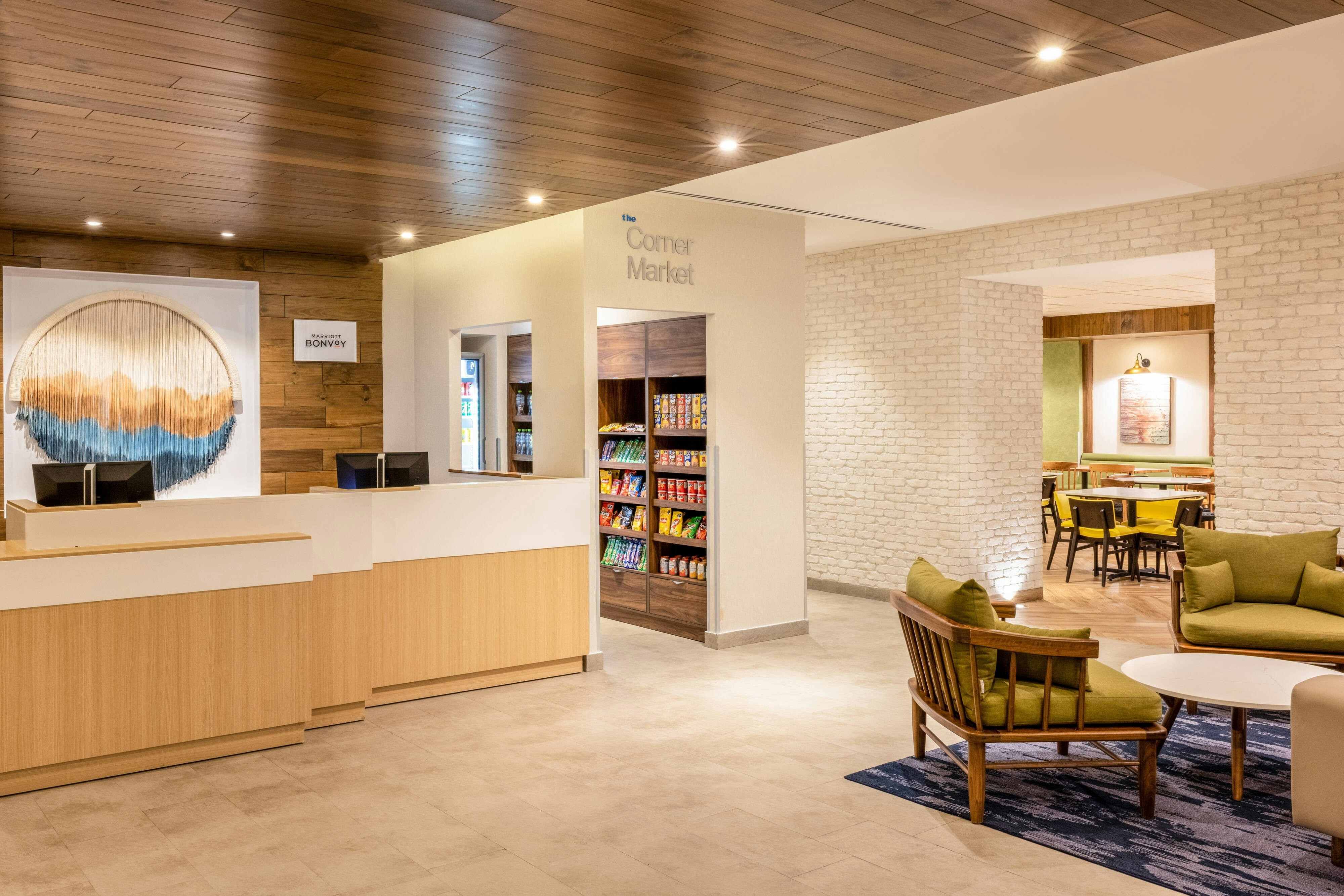 Fairfield Inn & Suites by Marriott Cancun Downtown 2/8