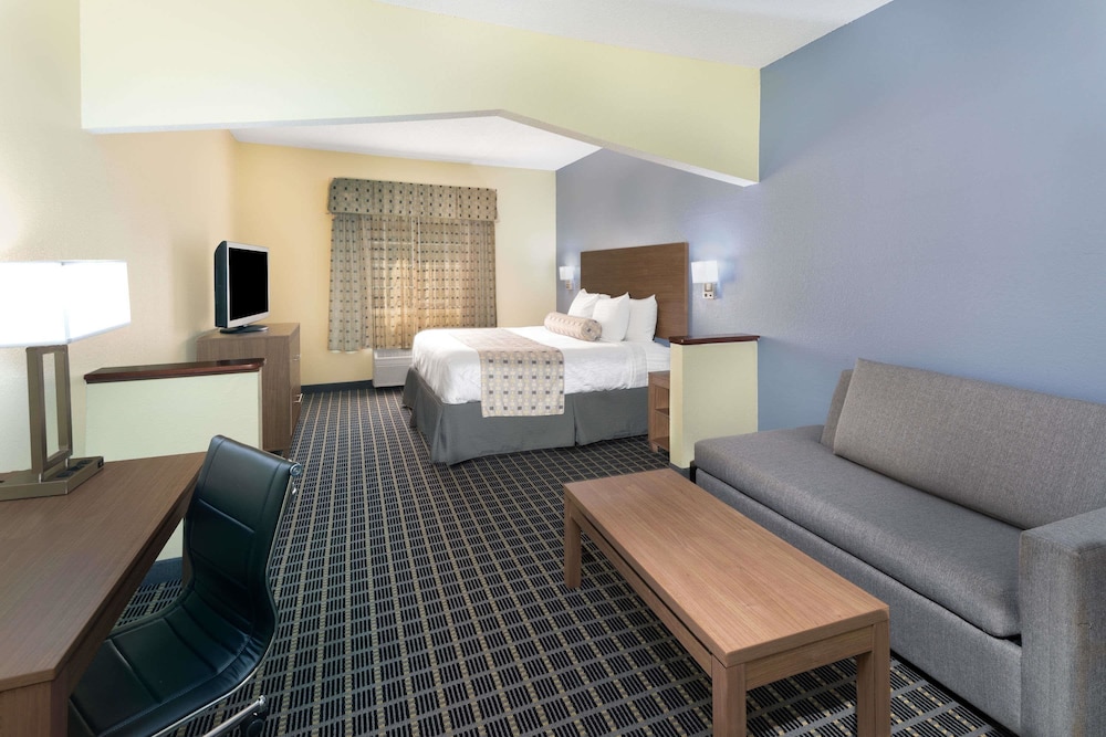 Days Inn Suites By Wyndham Union City 22/30