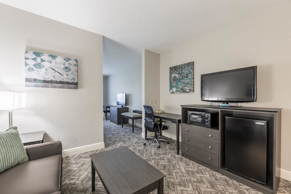 Best Western Plus Sebastian Hotel & Suites 21/30