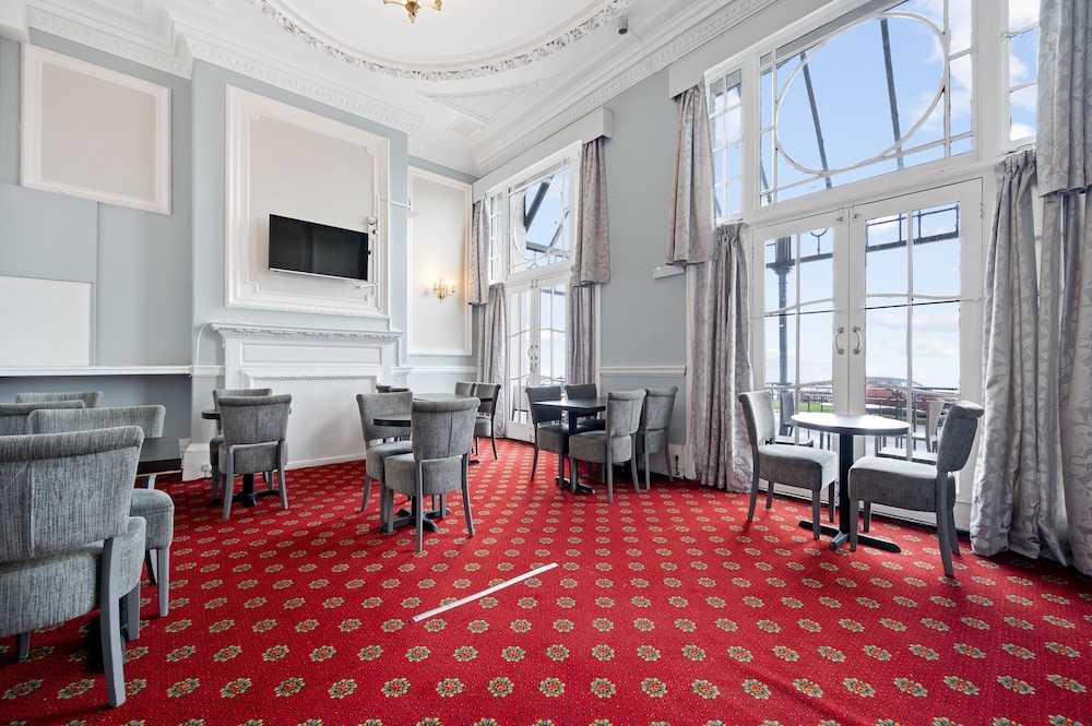 Royal Hotel Whitby 53/61