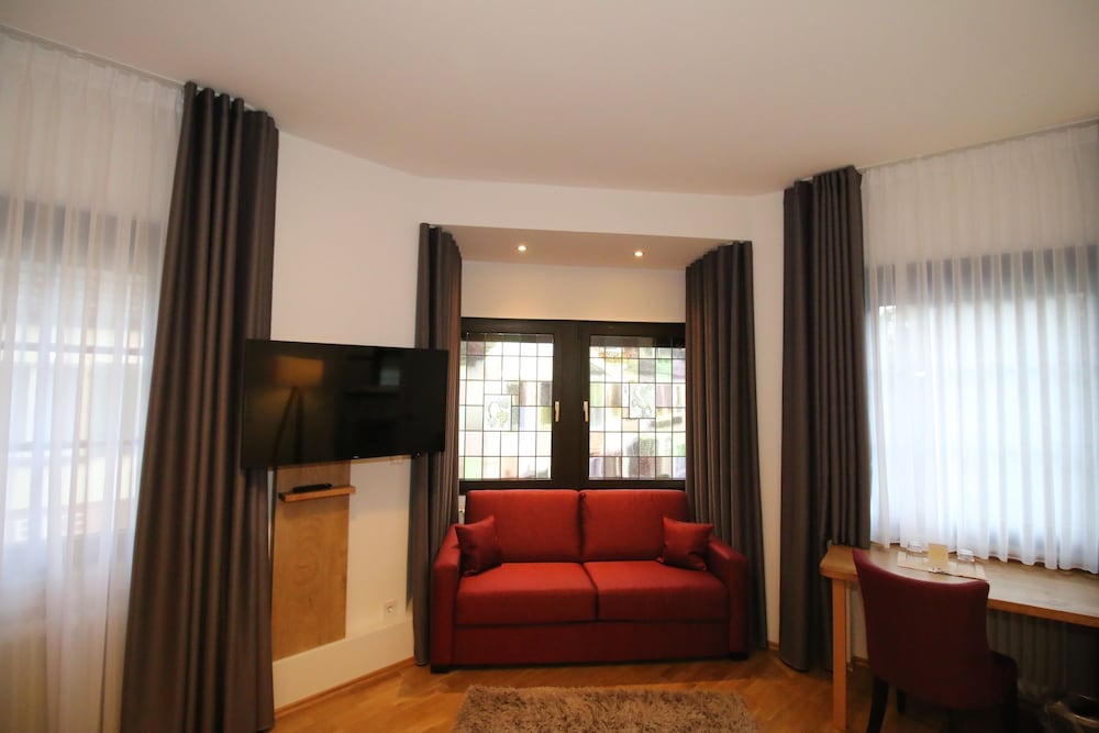 Bruhls Hotel Trapp 25/50