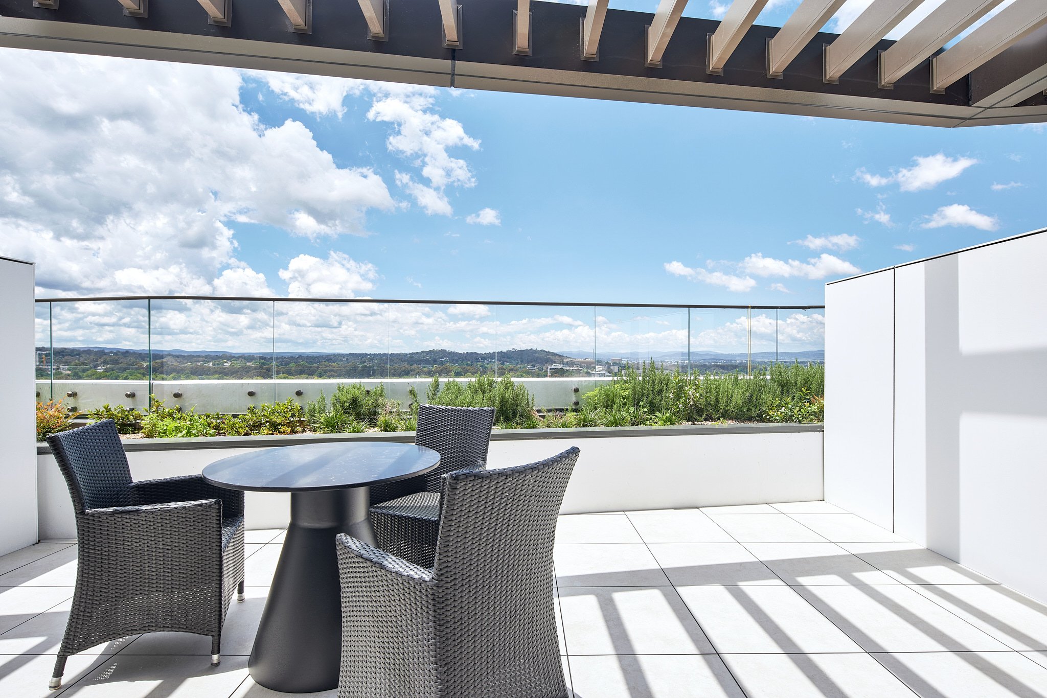 Meriton Suites Canberra 46/50