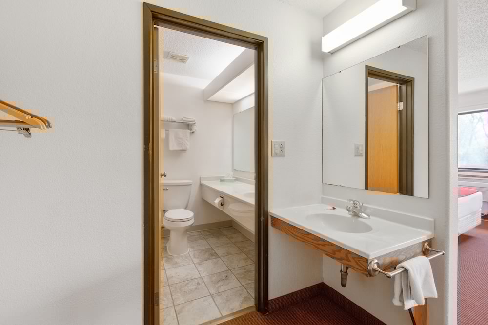 OYO Hotel Portage I-94 14/39