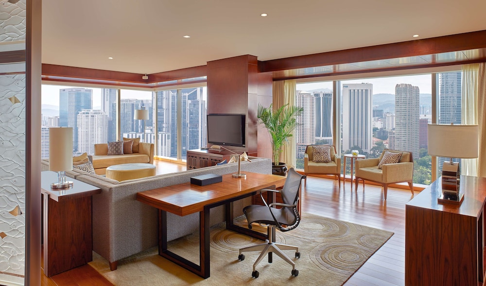 GRAND HYATT KUALA LUMPUR 54/69