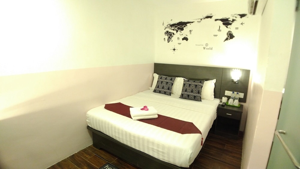 Apple 1 Hotel Queensbay 21/64