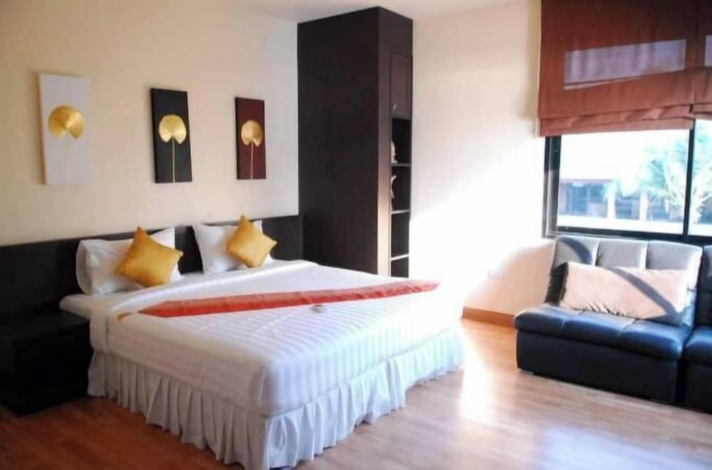 GRACE, SUITE, RIVER VIEW