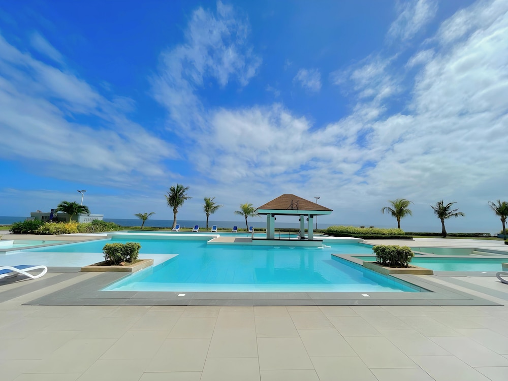 Arterra Hotel and Resort 45/50