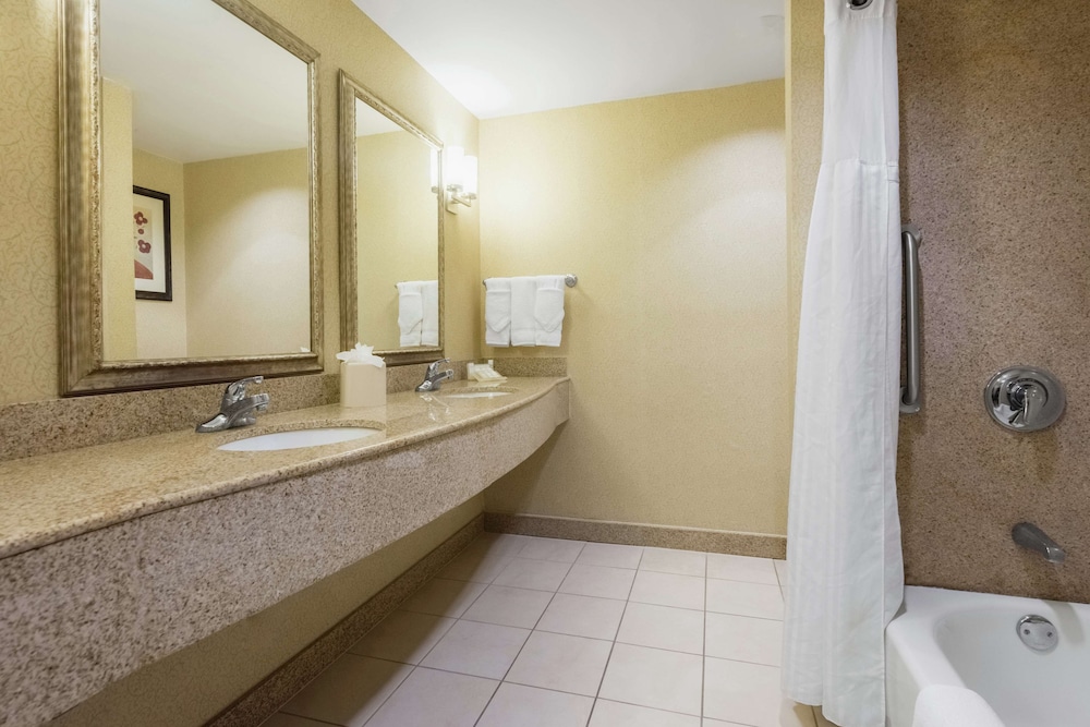 Hilton Garden Inn Meridian 23/49