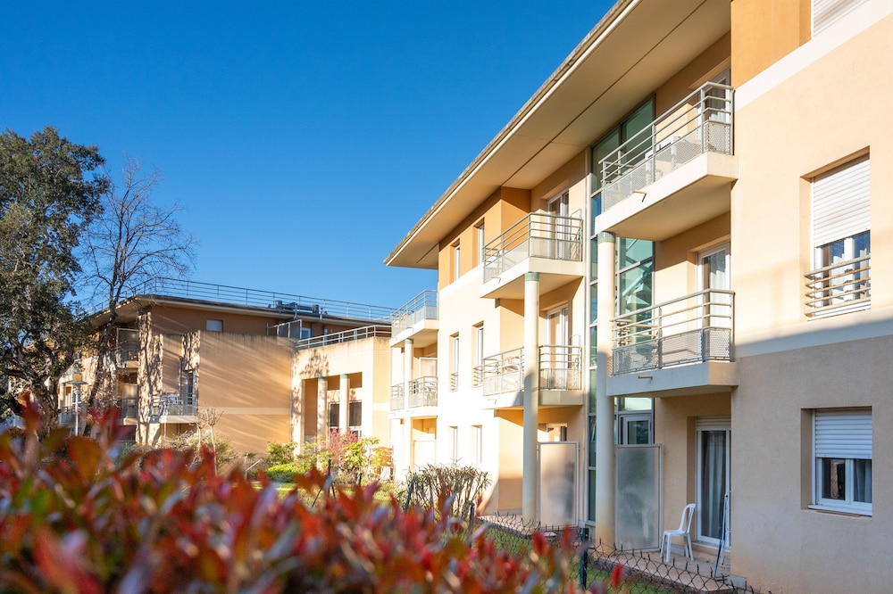 Nemea Appart Hotel Green Side Biot Sophia Antipolis 3/50