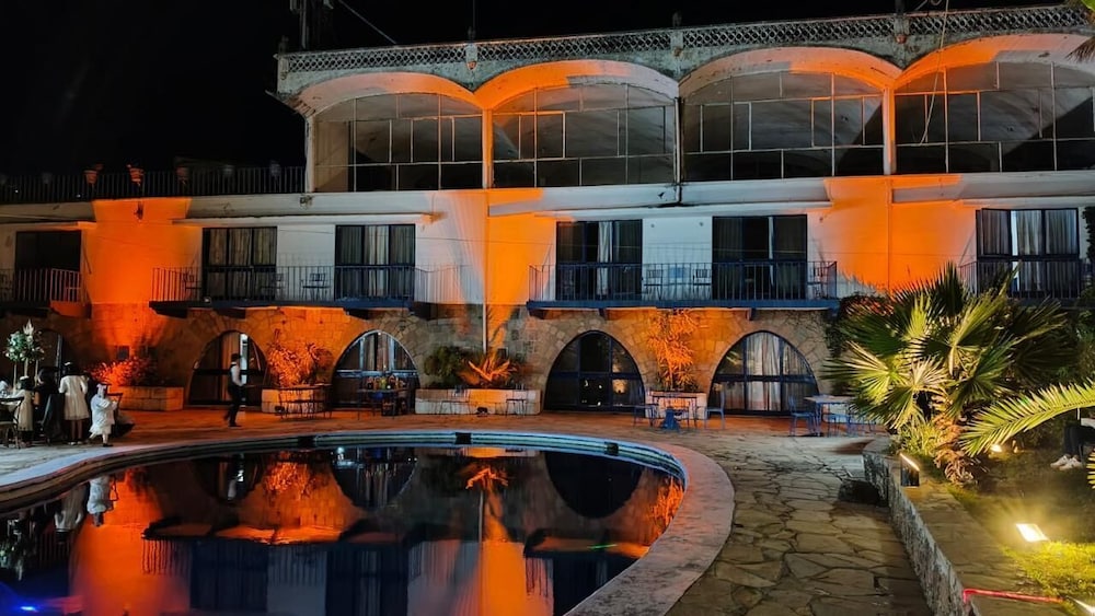 De La Borda Hotel 3/46
