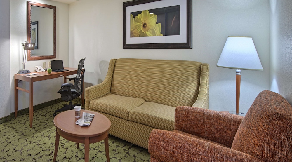 Hilton Garden Inn Huntsville Space Center 26/55
