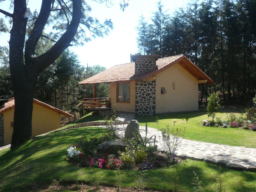 Bosque Escondido Hotel de Montana 28/32