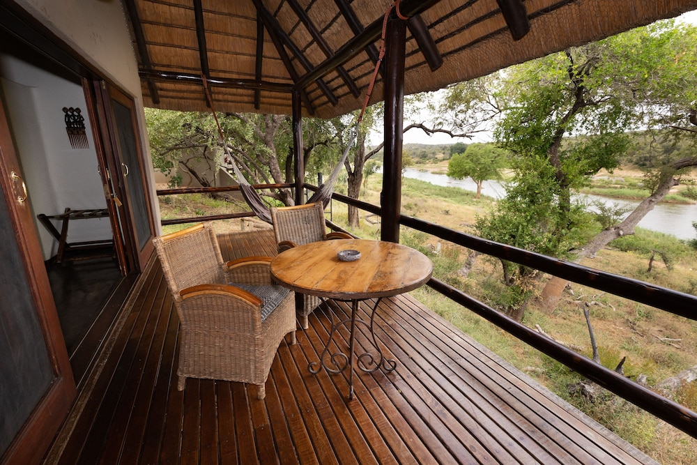 Nyati Safari Lodge 22/50