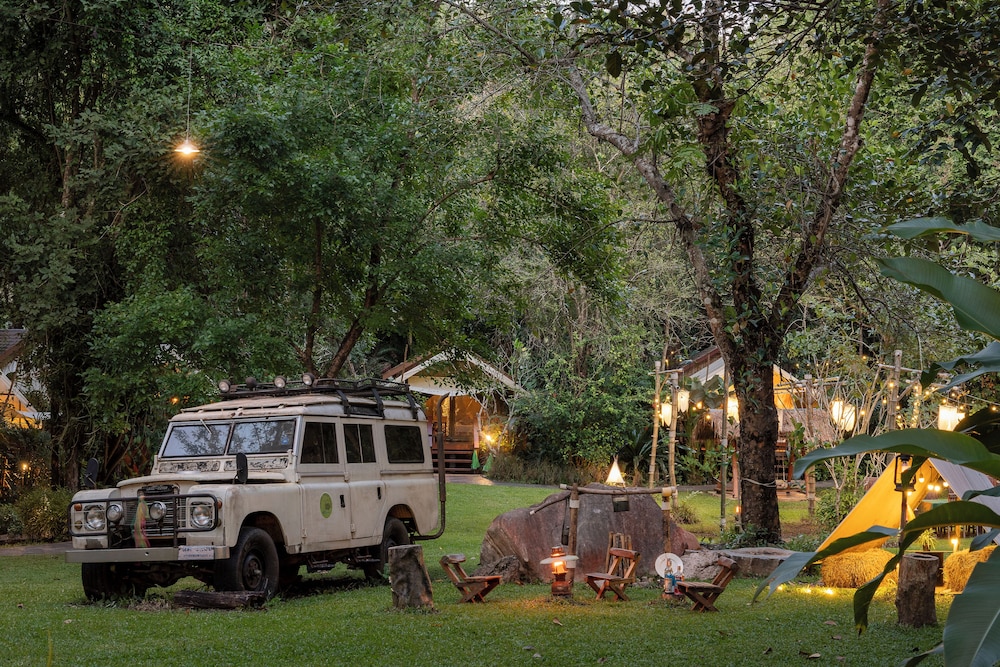 Hintok River Camp At Hellfire Pass 6/50