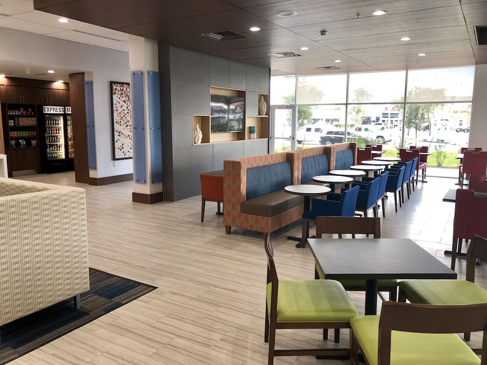 Holiday Inn Express and Suites Houston Westchase - Westheimer 50/59