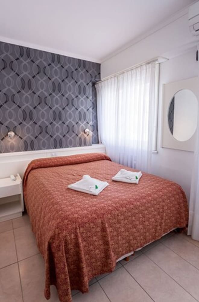 ESTOCOLMO HOTEL 24/52