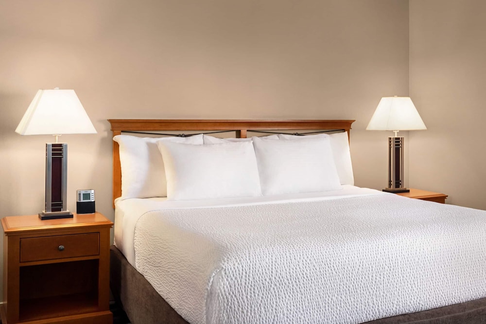 Family, Multiple Beds