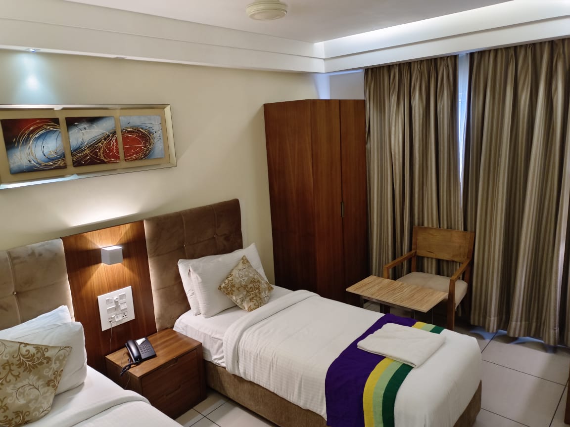 Oyo Rooms Ntr Health University 10/30