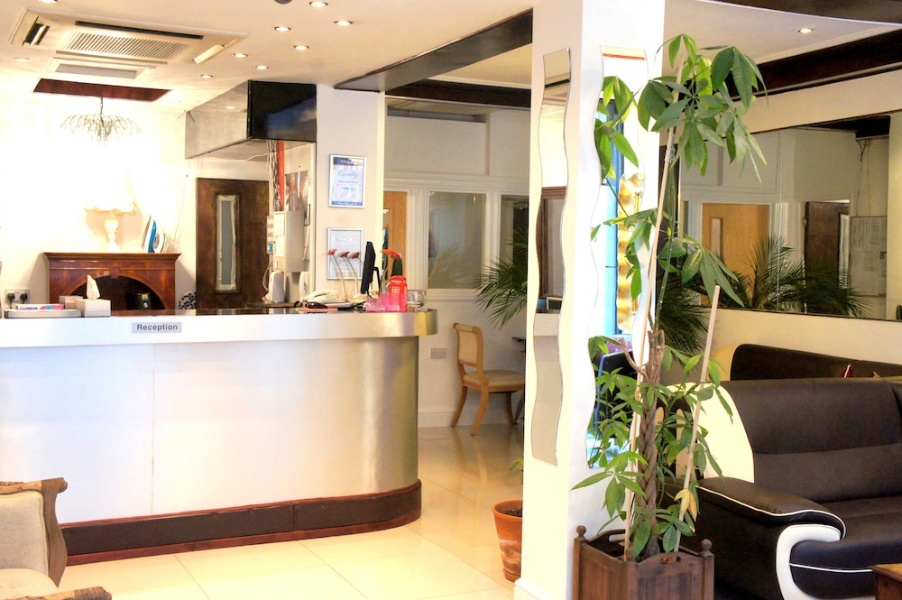 Plaza London Hotel 4/60