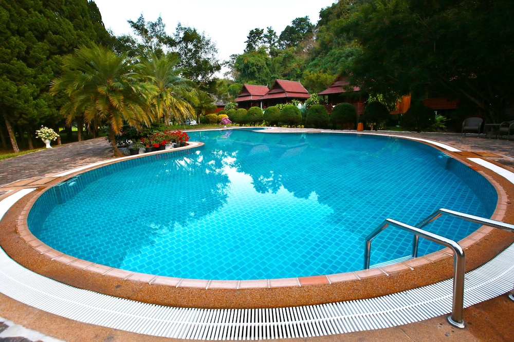 Lanna Resort 7/56