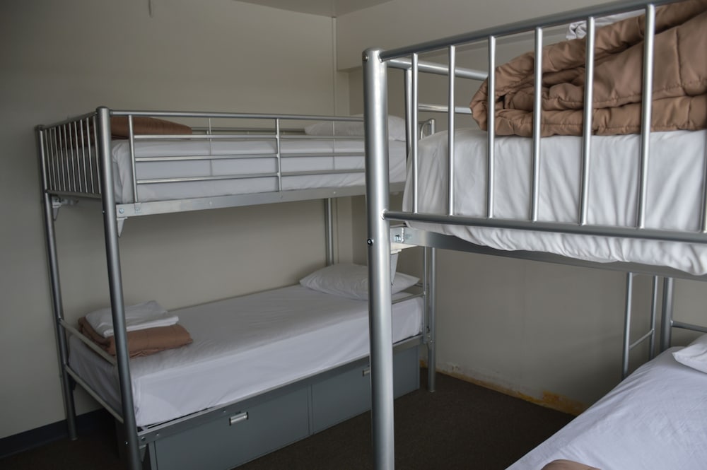 YMCA Hostel 25/68