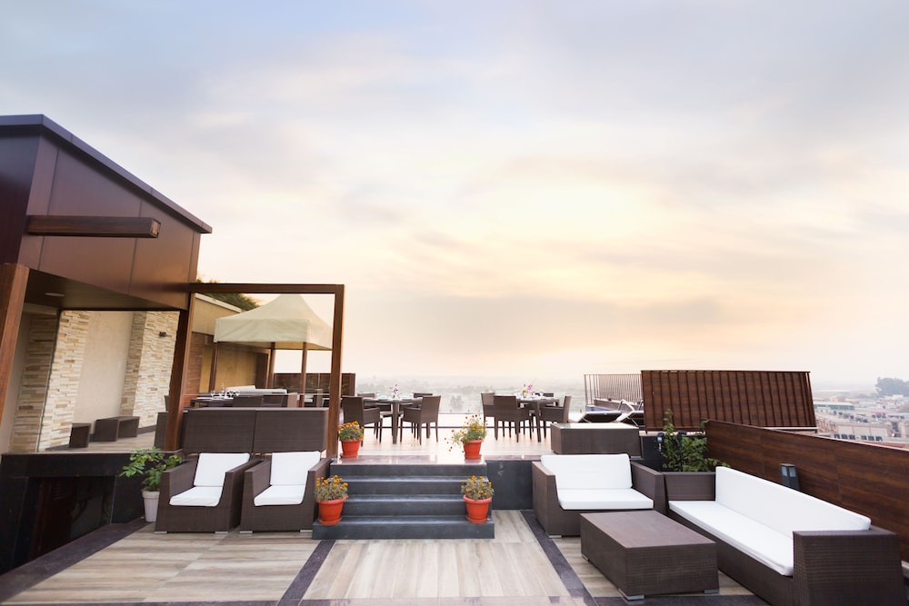 Hotel Almeida 33/43