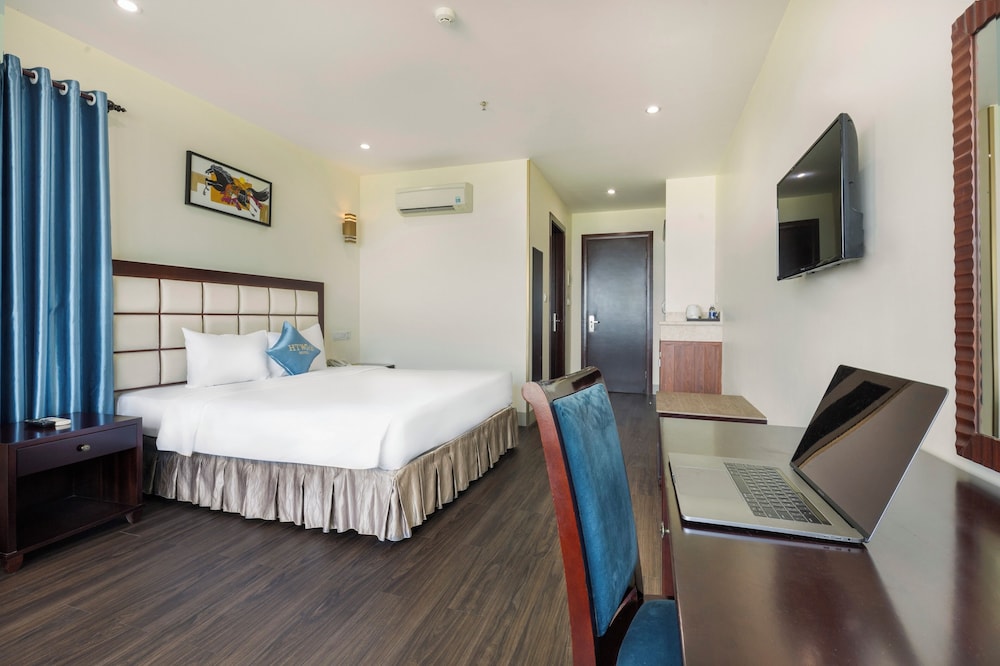 DELUXE, DOUBLE BED, SEA VIEW