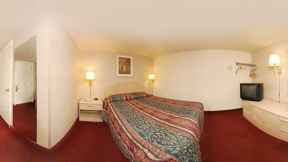 Rodeway Inn Dillsburg, PA 17/45