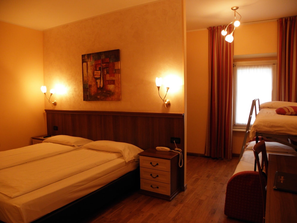 Hotel Bernina 9/43