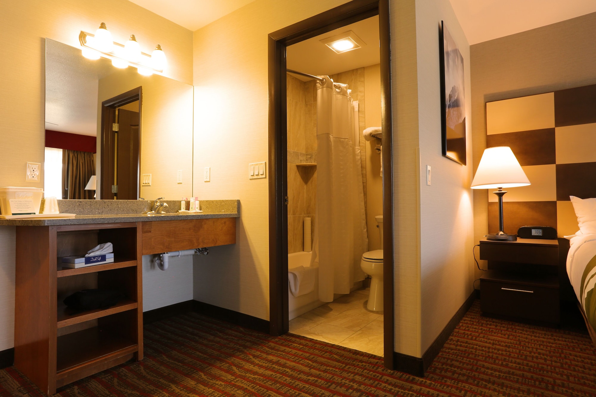 Standard, King Bed, Ground Floor, Quality Inn near Rocky Mountain National Park 7/9