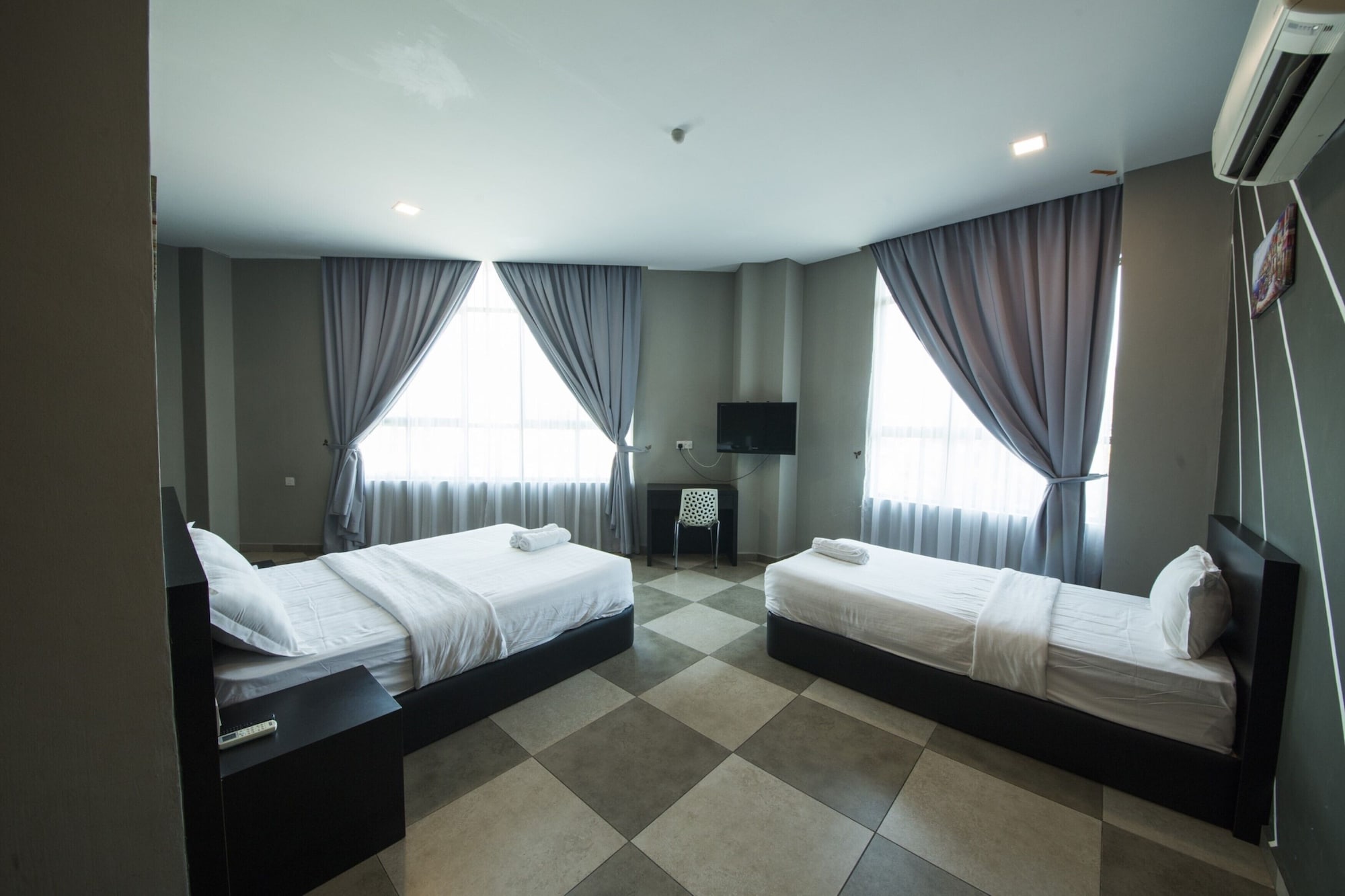 غرفة سوبيريور عائلية بسرير كوين وسرير فردي، Elite Hotel Muar 6/8
