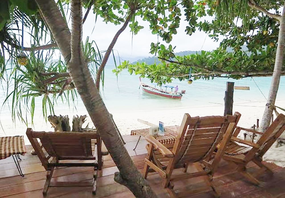 Green View Beach Resort 44/73