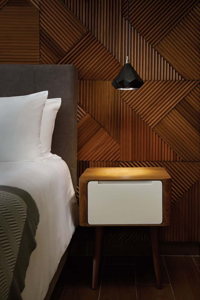 The Fives Downtown Hotel And Residences Curio Collection 38/91