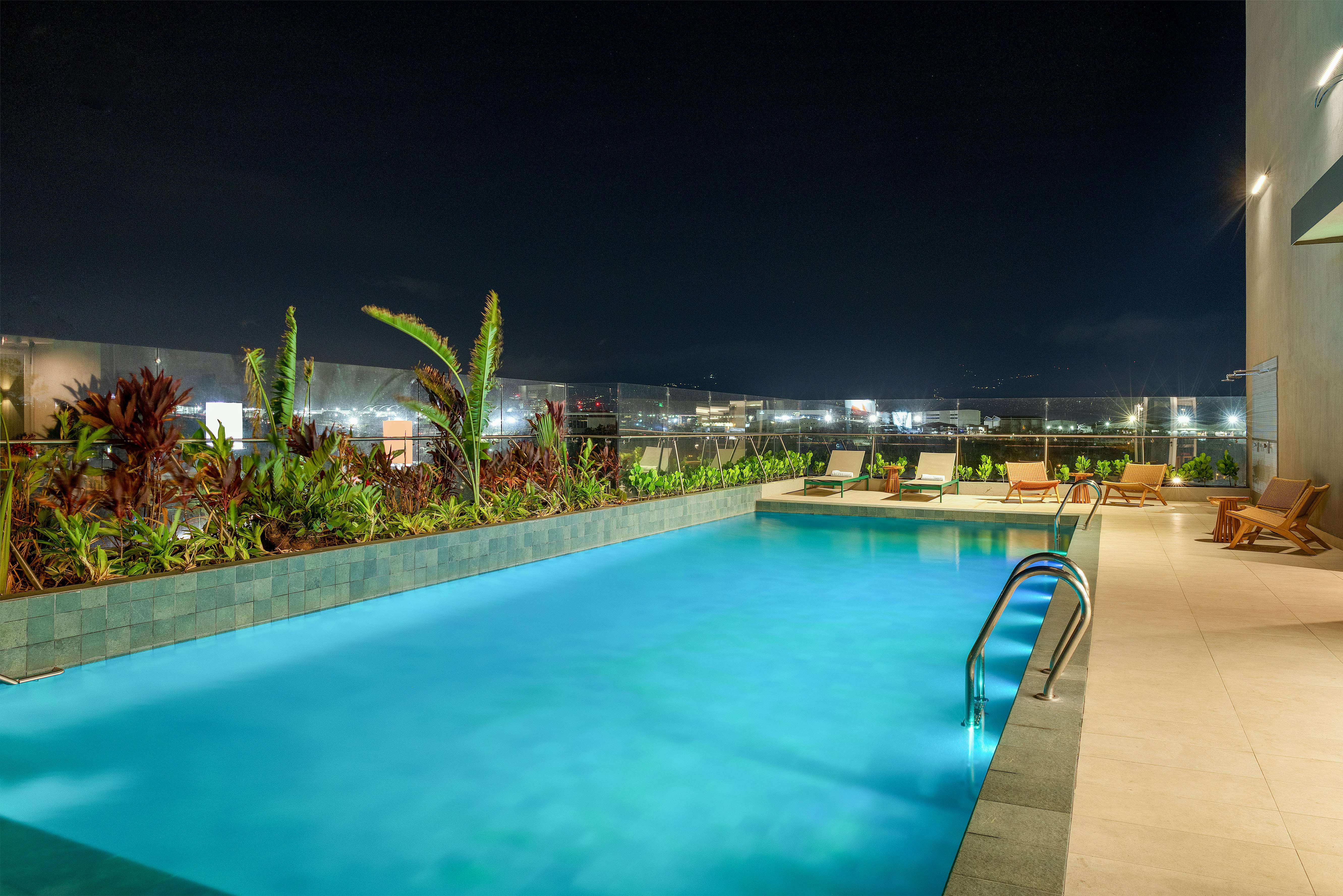 Hilton Garden Inn San Jose Airport City Mall 40/40