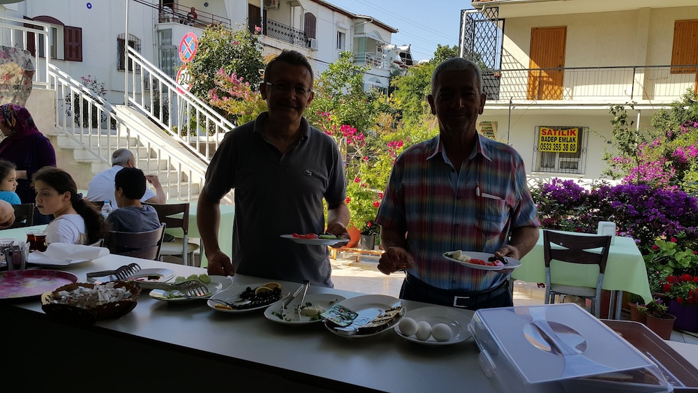 Ozgun Apart Otel Kusadasi 9/29