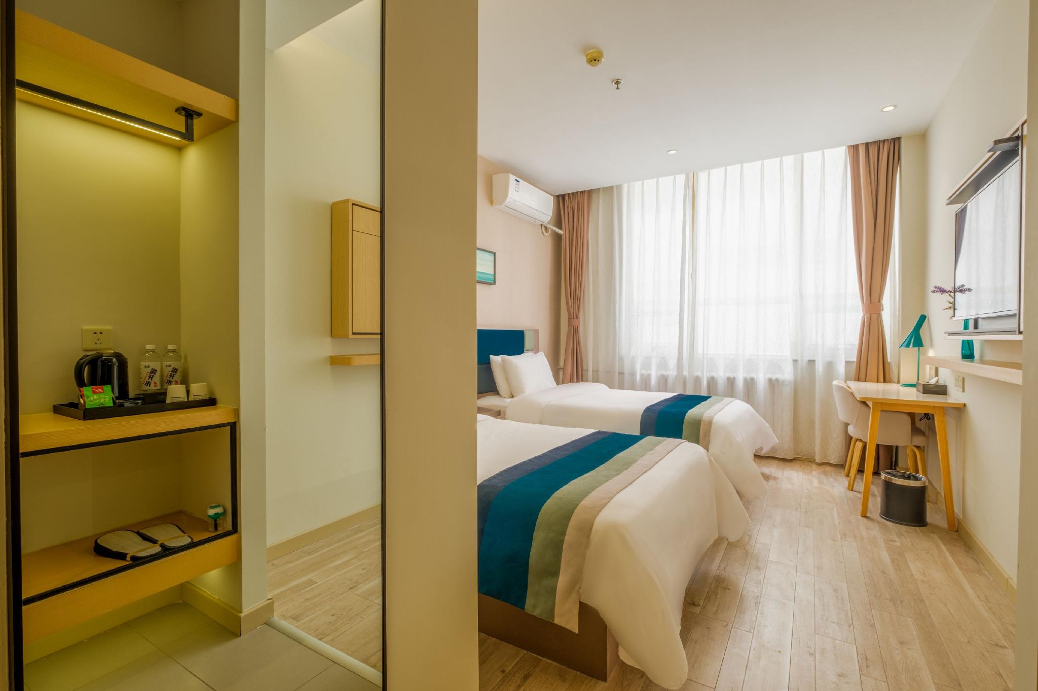 Home Inn (Tianjin West Railway Station) 25/25