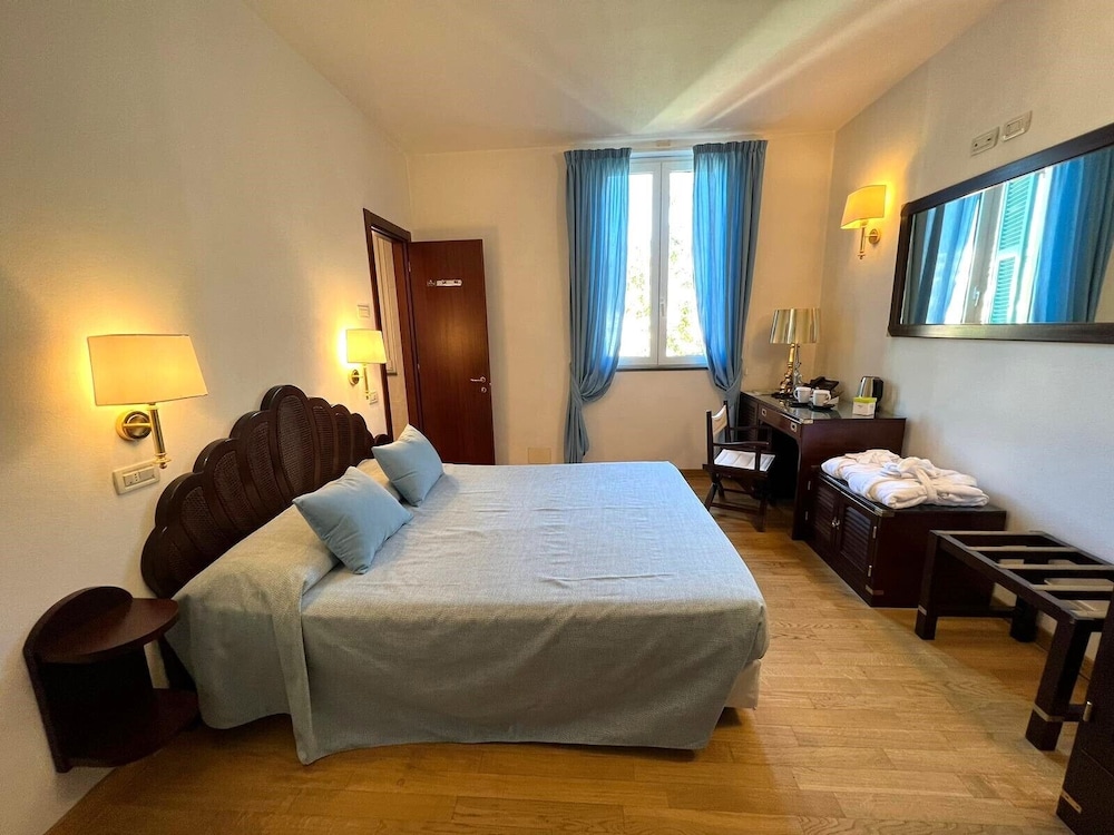 HOTEL CLELIA 11/38